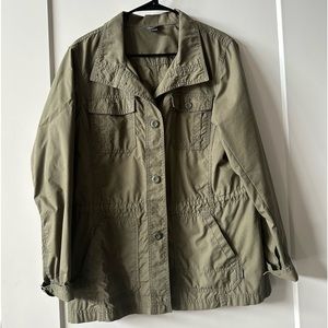 Eddie Bauer lightweight fashion jacket